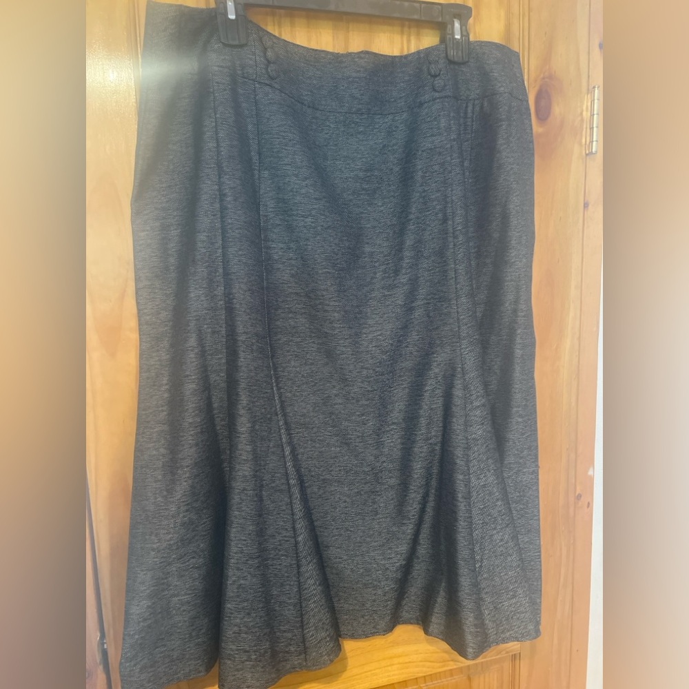 Cato Woman 22W Charcoal Textured A-Line Skirt Button Detail Back Zip 33”